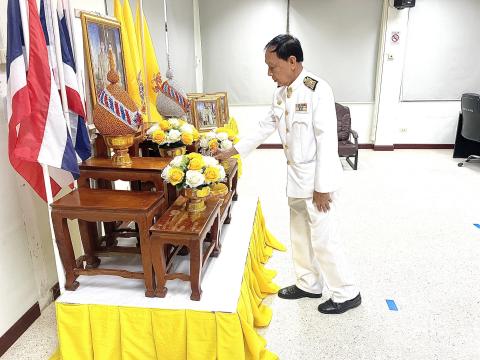 พิธีรับพระราชทานพระบรมฉายาลักษณ์ พระบาทสมเด็จพระเจ้าอยู่หัว ที่ฉายกับสมเด็จพระนางเจ้าฯ พระบรมราชินี