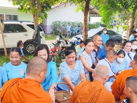 กิจกรรมตักบาตร ถวายพระพรชัยมงคล สมเด็จพระนางเจ้าสิริกิตติ์ พระบรมราชินีนาถ พระบรมราชชนนีพันปีหลวง เนื่องในโอกาสวันเฉลิมพระชนมพรรษา วันที่ 12 สิงหาคม 2566